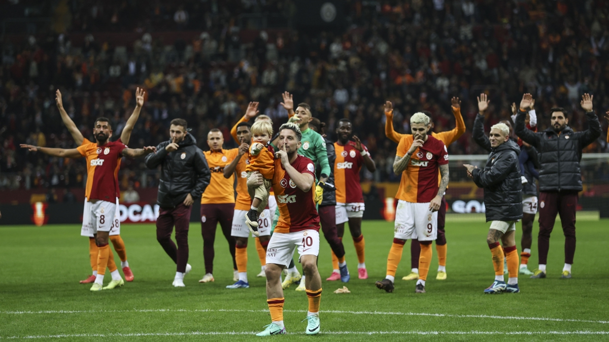 Galatasaray'n i sahada bilei bklmyor
