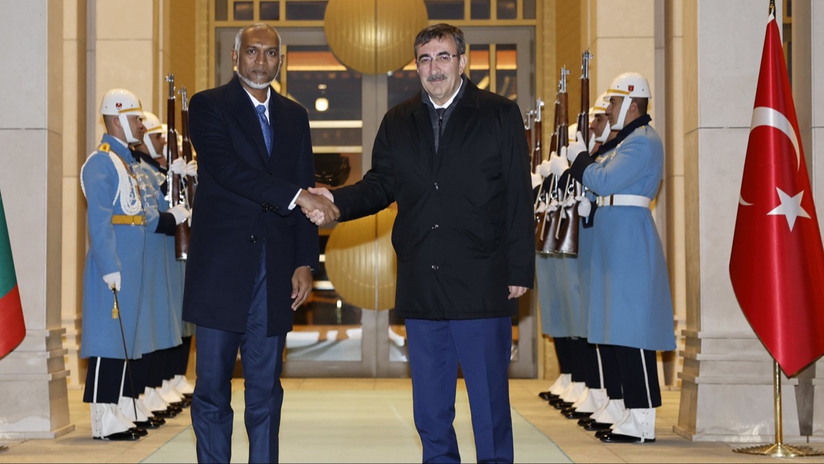 Cumhurbakan Yardmcs Ylmaz, Maldivler Cumhurbakan Muizzu ile grt