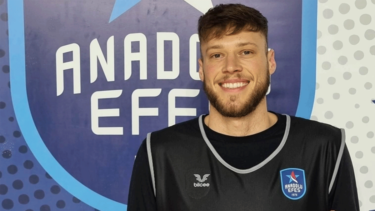 Anadolu Efes kadrosuna takviye yapt!