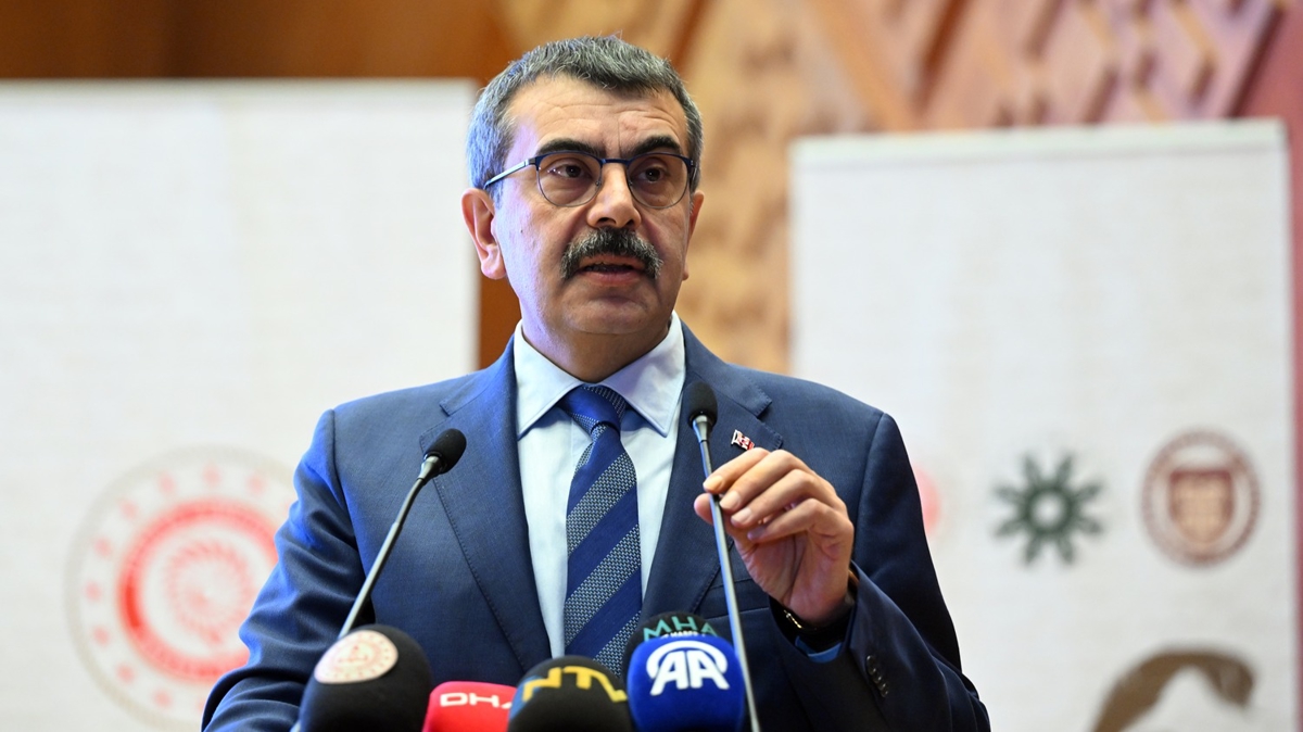 Bakan Tekin: ocuklarn akademik geliimi ile ilgili etkinliklerde yer almalarn nemsiyoruz