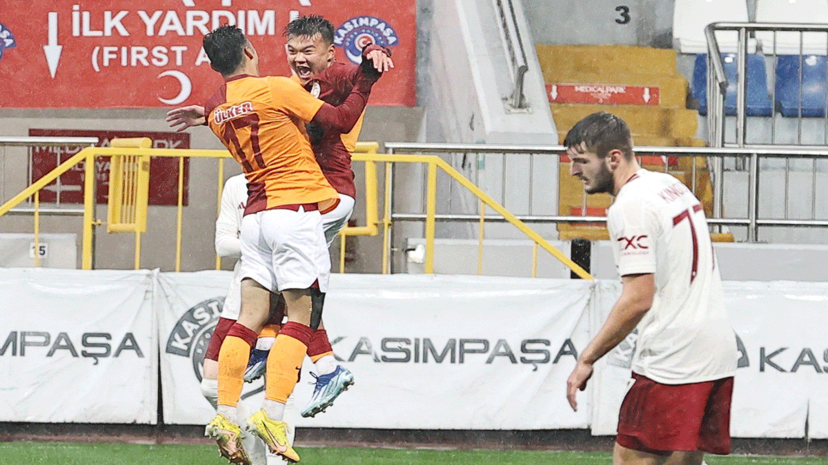 Galatasaray'n genleri ManU'ya ans tanmad!