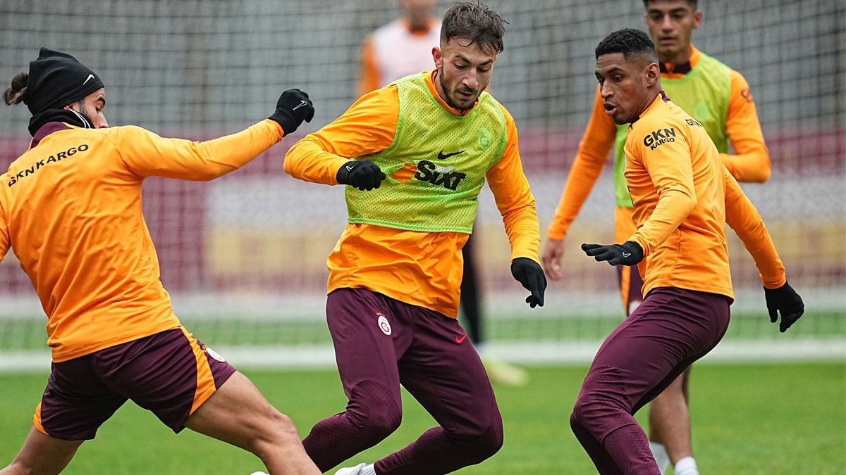 Galatasaray, gzn Sper Lig'e evirdi