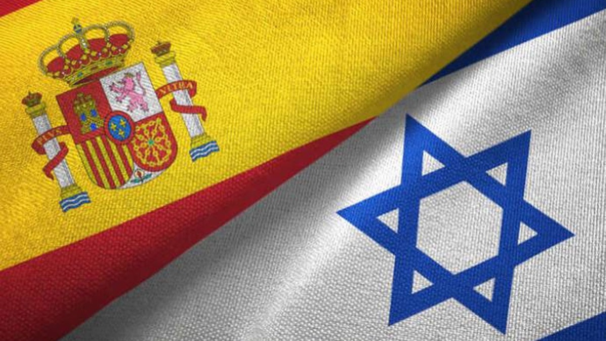 spanya Babakan'nn szlerinden rahatsz olan srail Madrid'deki bykelisini geri aryor