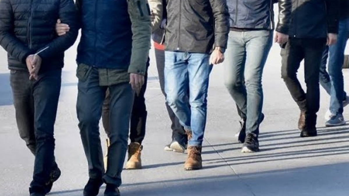 stanbul'da gasp etesine darbe! 12 kii tutukland