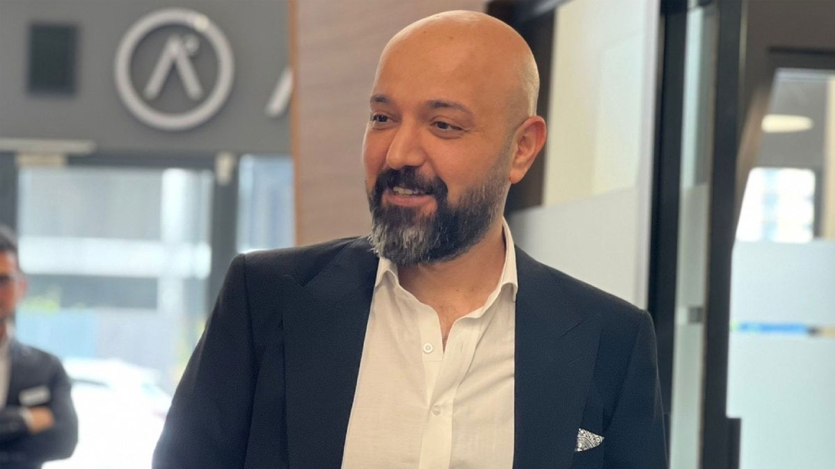 A2 Grup Ynetim Kurul Bakan Altu Adanur'un  Dnyasndaki Baar Hikayesi