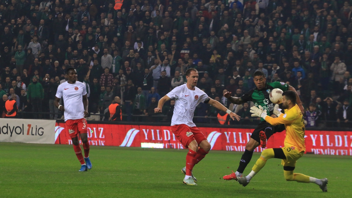 mraniyespor, Kocaelispor'un serisine son verdi!