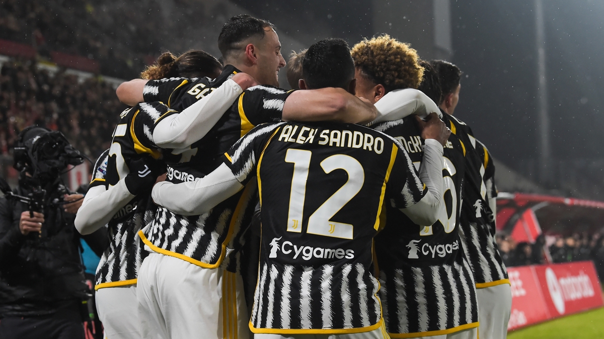 Juventus, Monza deplasmannda son dakikada gld!