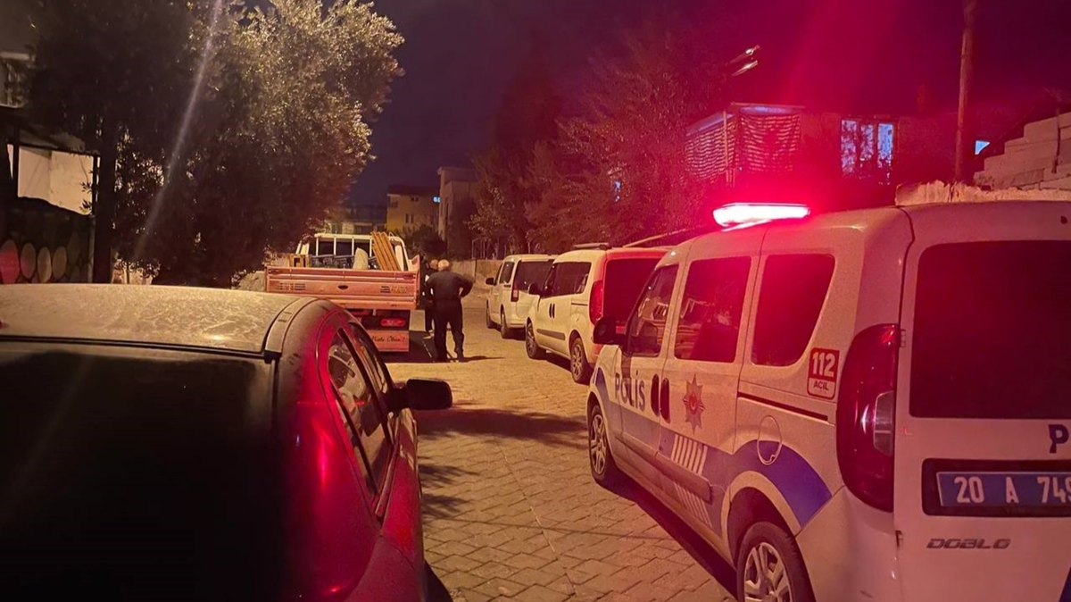 Denizli'de tüfekle oynayan 8 yaşındaki çocuk, annesini vurdu