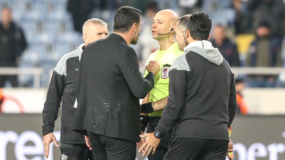 PFDK'dan Volkan Demirel'e ceza!
