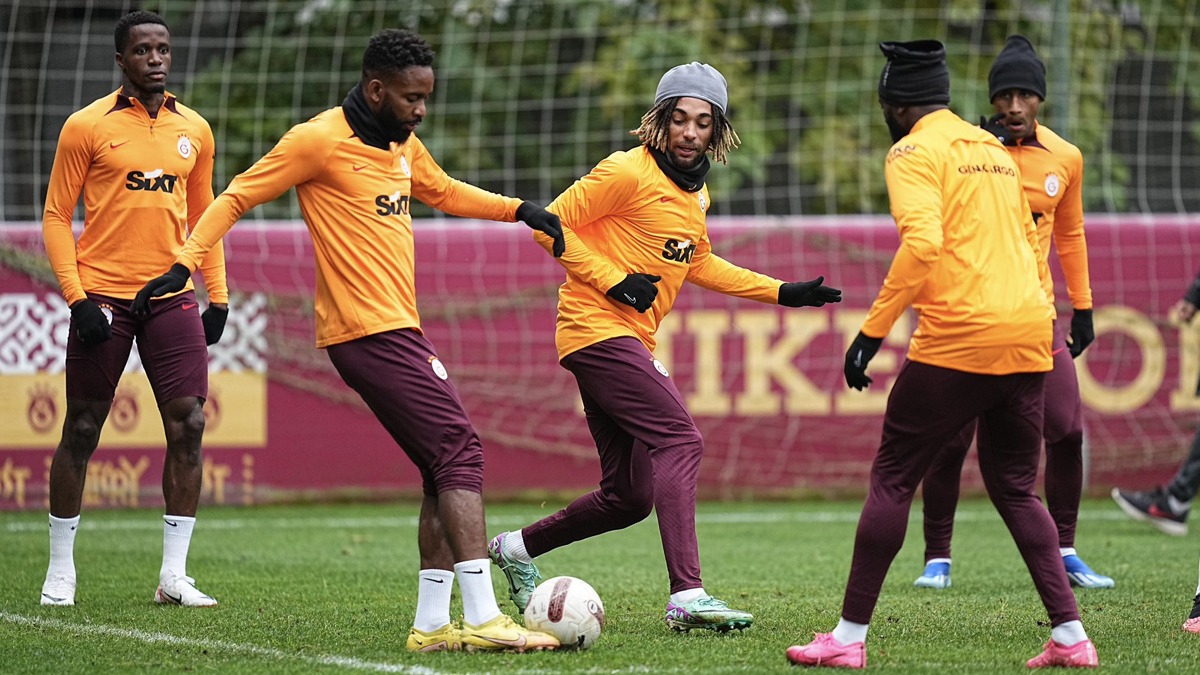 Galatasaray, Adana Demirspor mesaisini srdryor