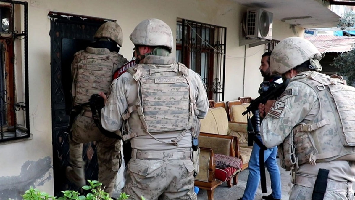 7 ilde eş zamanlı göçmen kaçakçılığı operasyonu: 16 organizatöre gözaltı