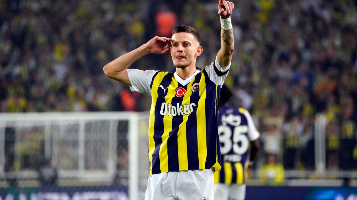 Fenerbahe, Sebastian Szymanski iin transfer kapsn kapatt