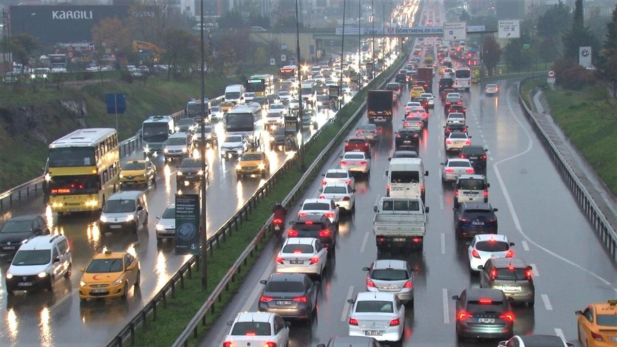 stanbul'da youn trafik