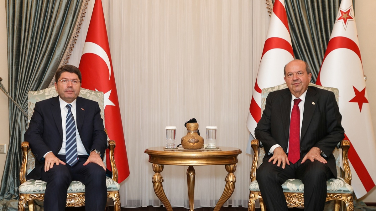 Bakan Tunç, Tatar tarafından kabul edildi