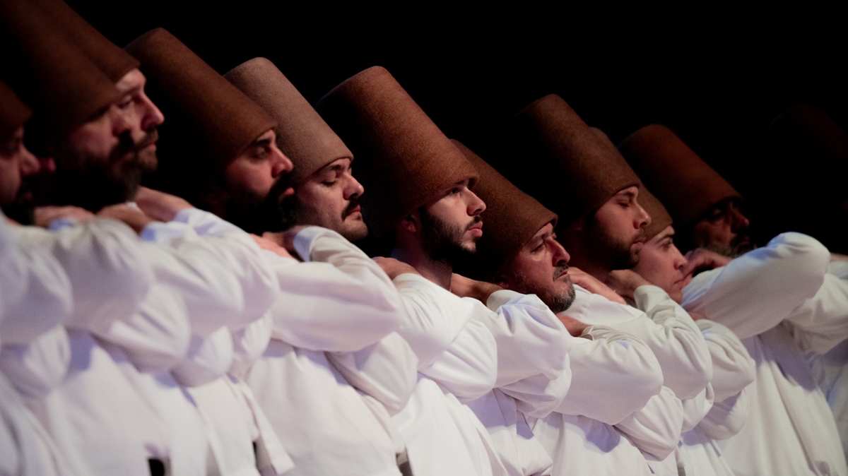 Hazreti Mevlana'nn 750. Vuslat Yl Dnm Uluslararas Anma Trenleri balad
