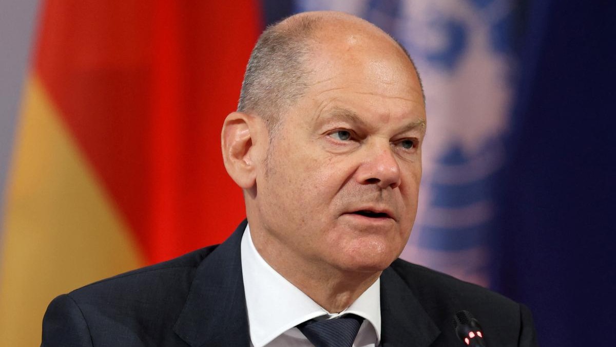 Scholz, lkesindeki Yahudilerle dayanma gsterilmesini istiyor 