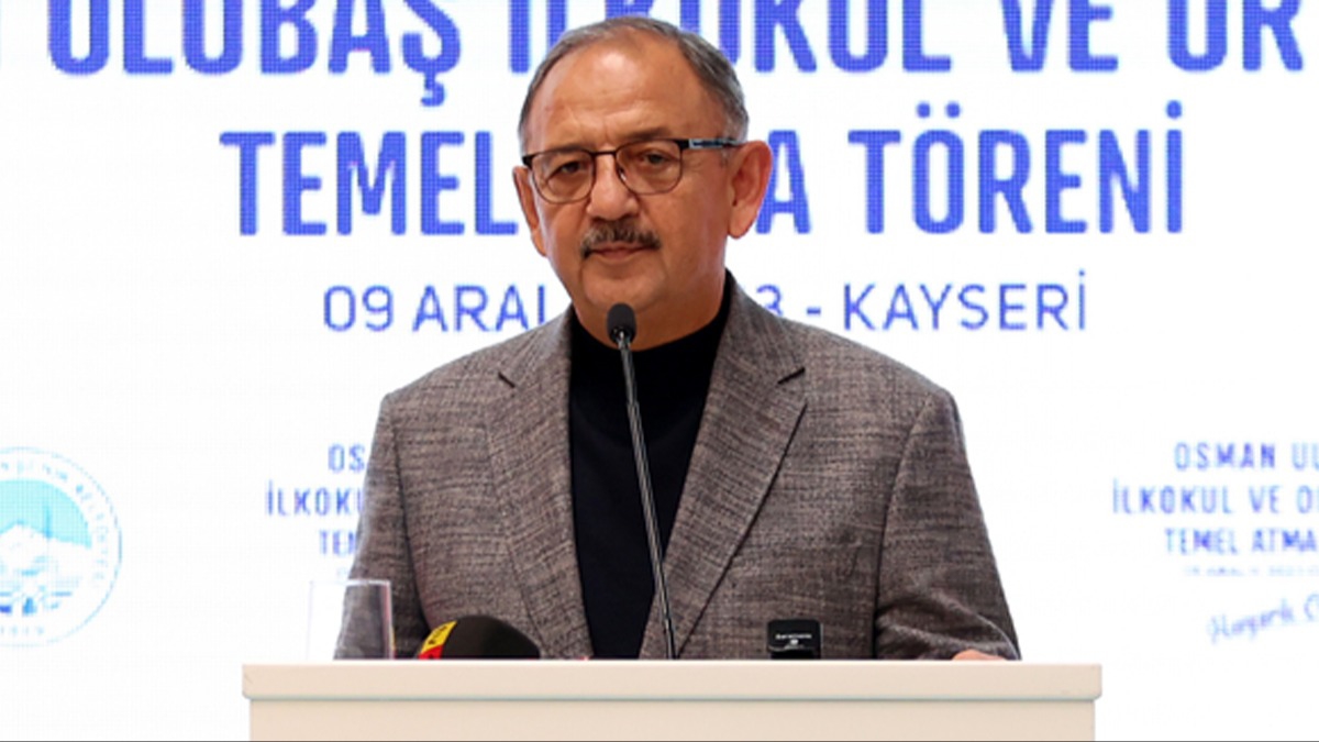 Bakan zhaseki'den ''deprem turistlerine'' dikkat eken gnderme: Blgelerde biraz grnt verdiler, selfi ektiler, brakp gittiler