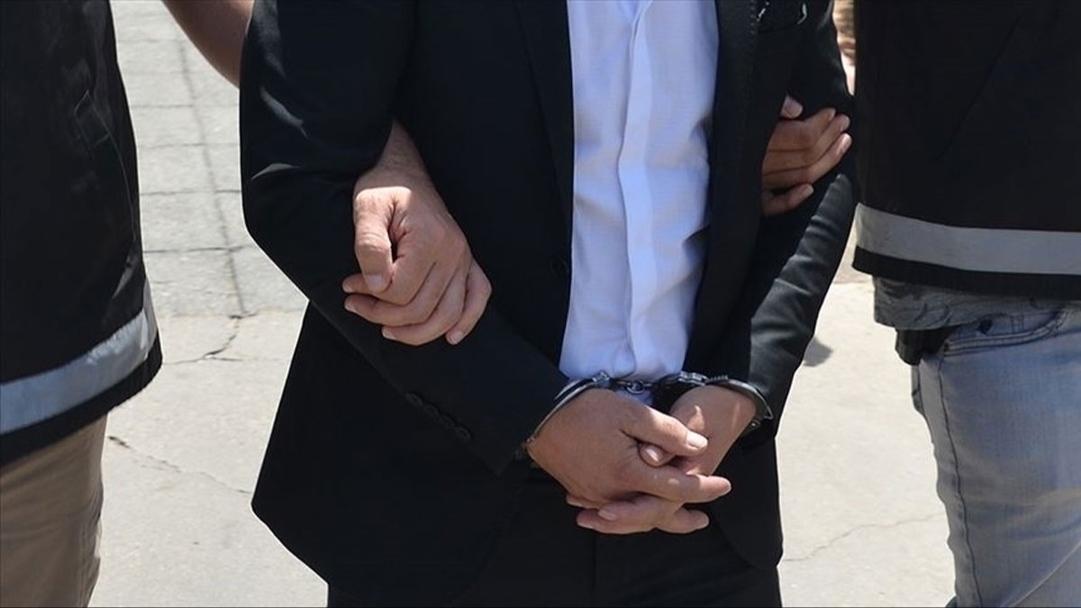 Hakknda hapis cezas bulunan FET'c eski emniyet mdr Kocaeli'de yakaland