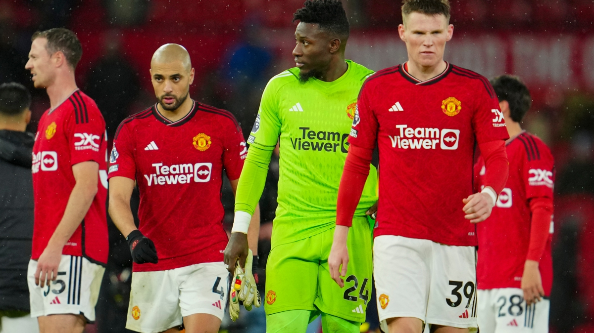Manchester United evinde hüsrana uğradı!
