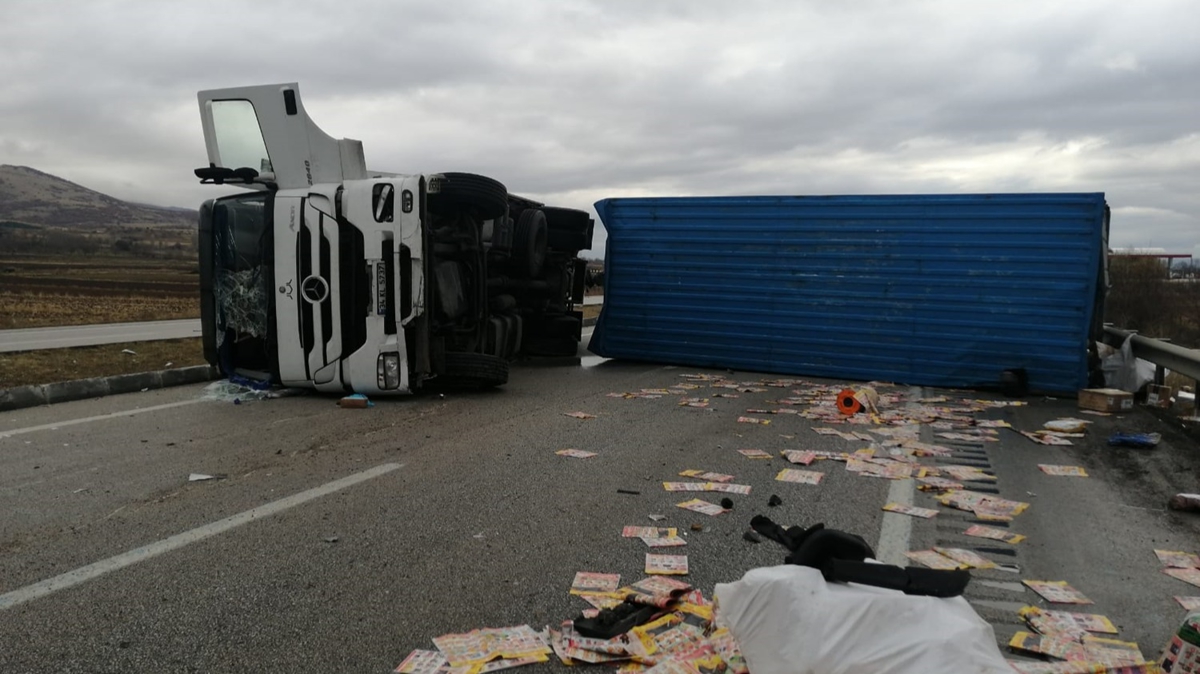 Amasya'da kontrolden kan tr yan yatt: 2 yaral