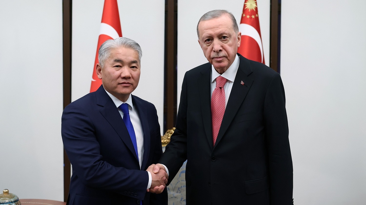 Bakan Erdoan Moolistan MGK Sekreteri Enkhbayar' kabul etti