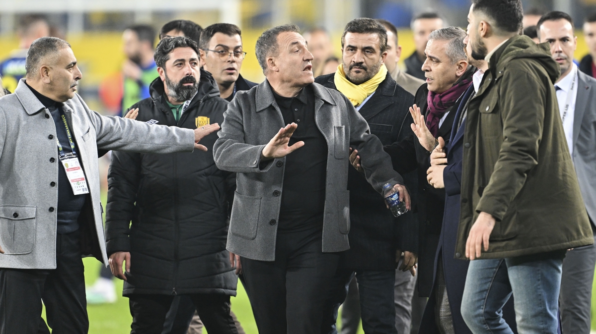 MKE Ankaragc Kulb Bakan Faruk Koca grevinden istifa etti