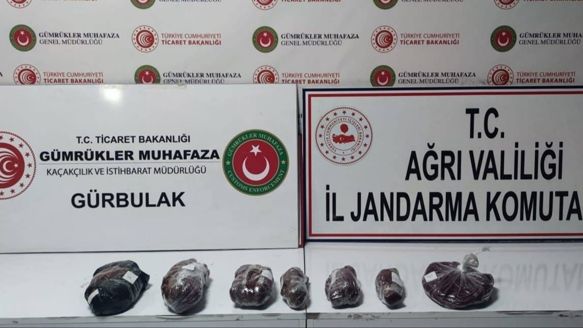 Ar'da ele geirildi! Deeri dudak uuklatt
