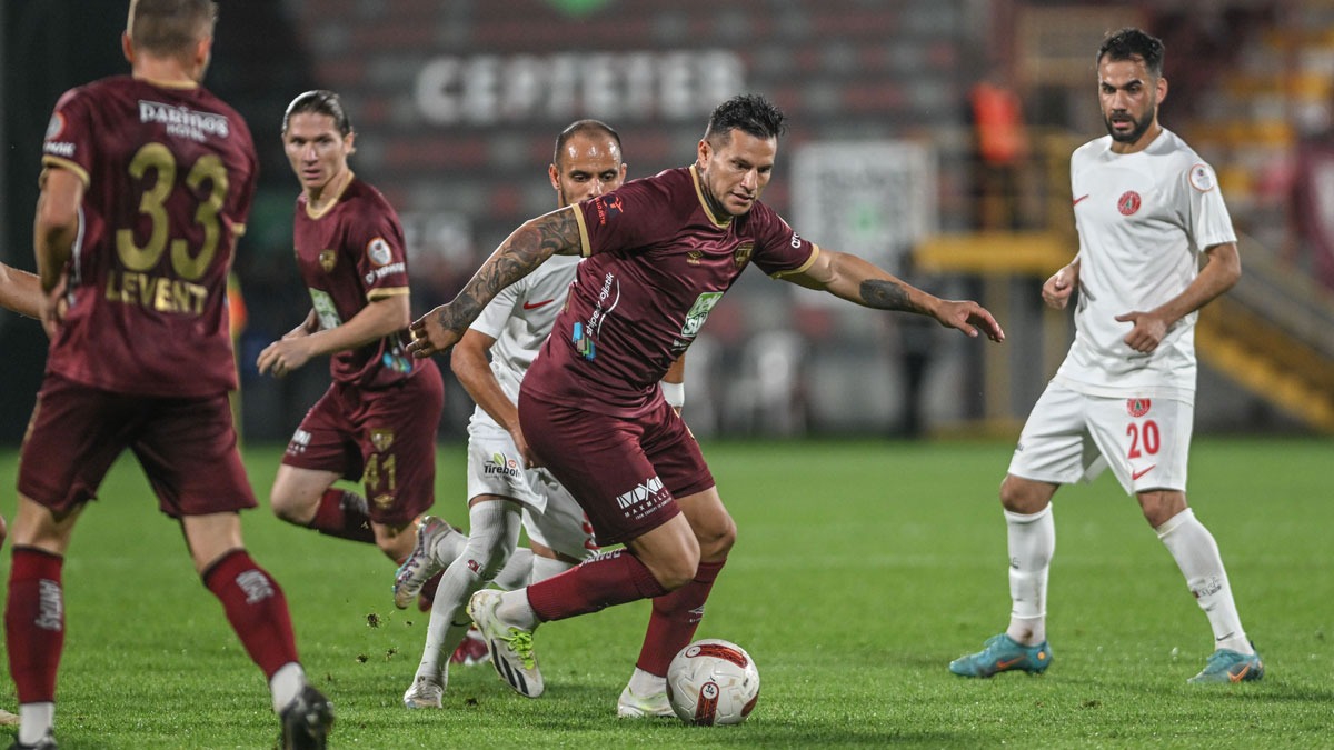 Bandrmaspor, tecrbeli golcsyle yollarn ayrd