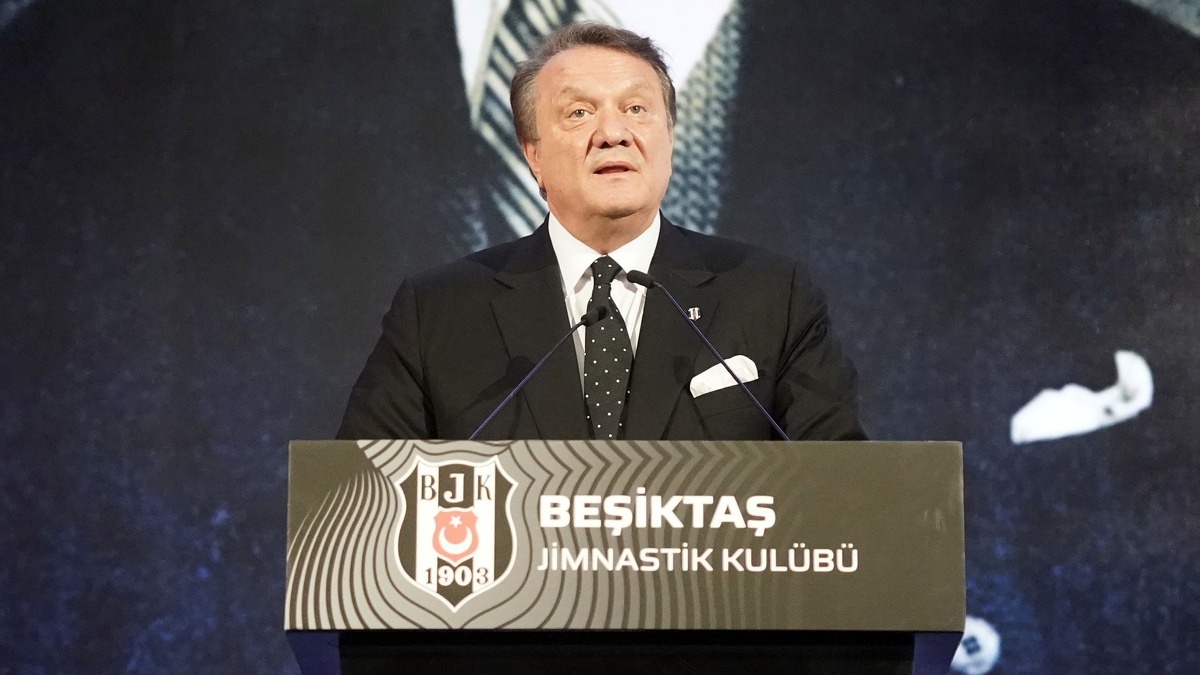 Hasan Arat'tan byk deiiklik! Beikta'ta teknik direktr adaylar belli oldu
