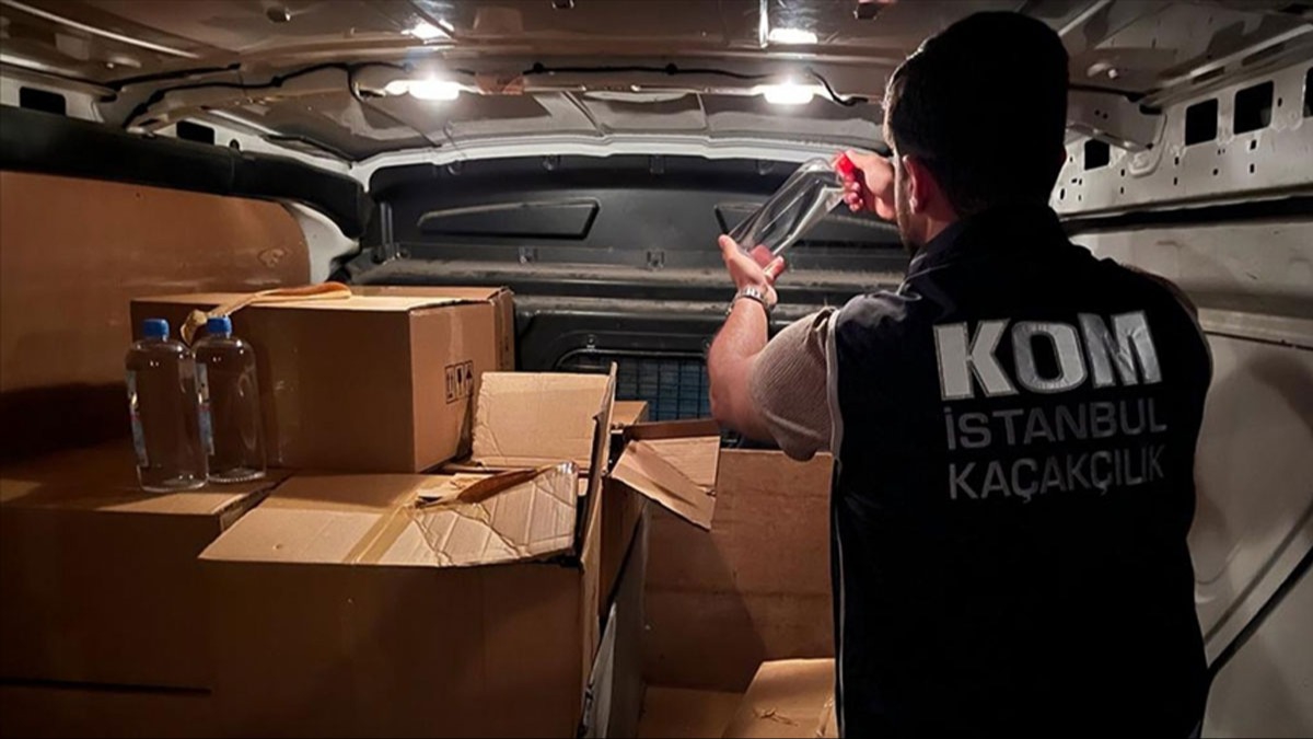 stanbul'da sahte iki operasyonu: 1 gzalt