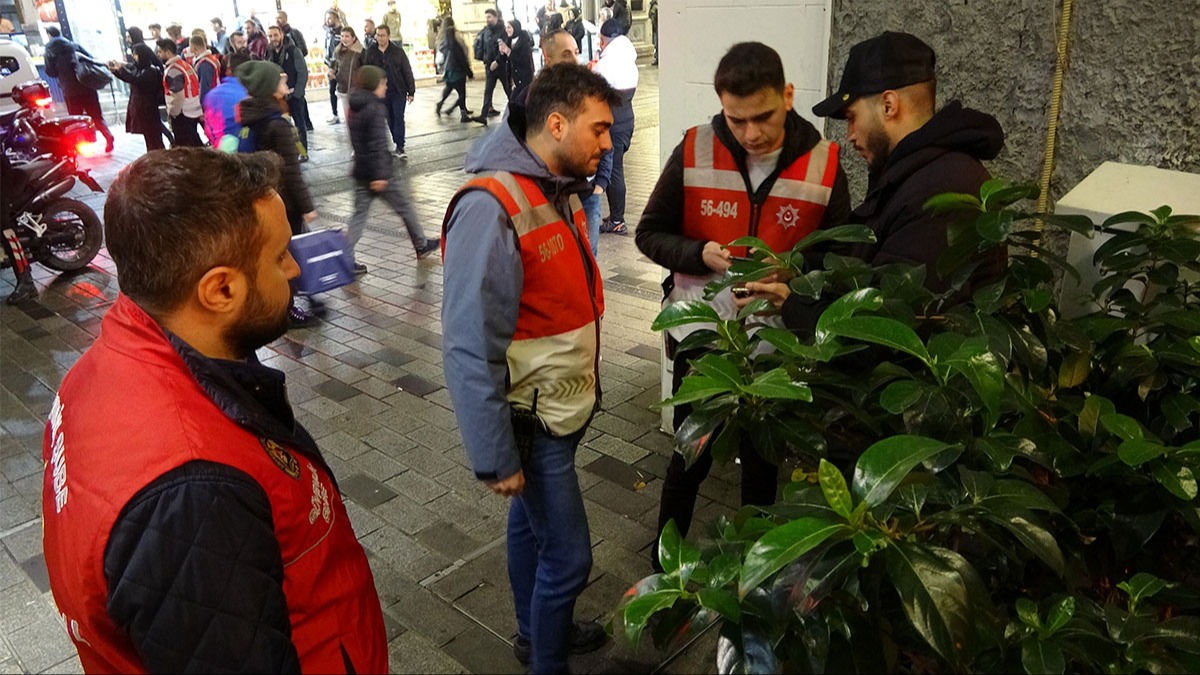 Taksim'de ylba ncesi denetimler younlat