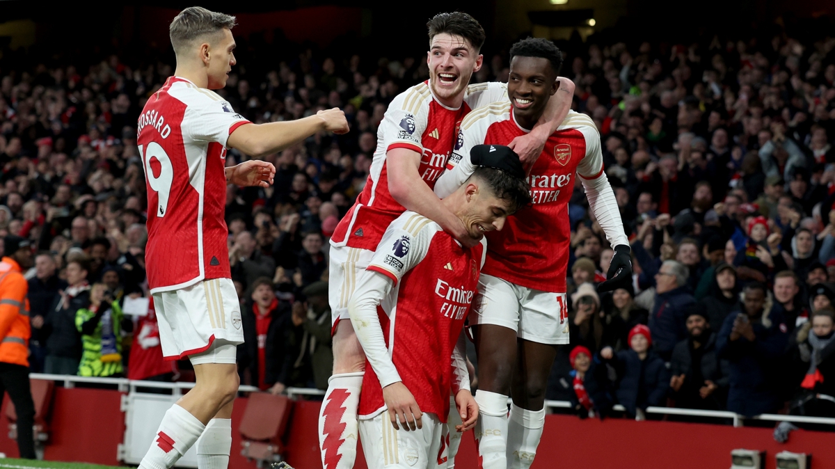 Arsenal, 2 golle 3 puana uzand!