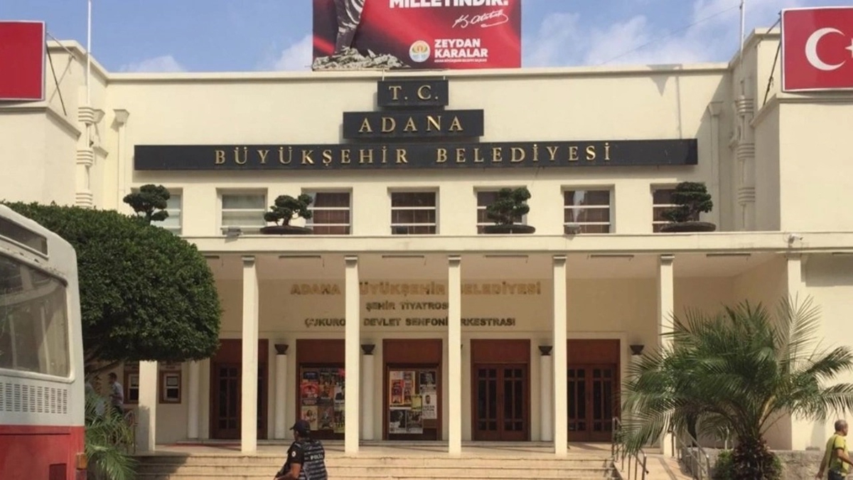 Adana Bykehir Belediyesi'nden seim ncesi yandaa kaynak!