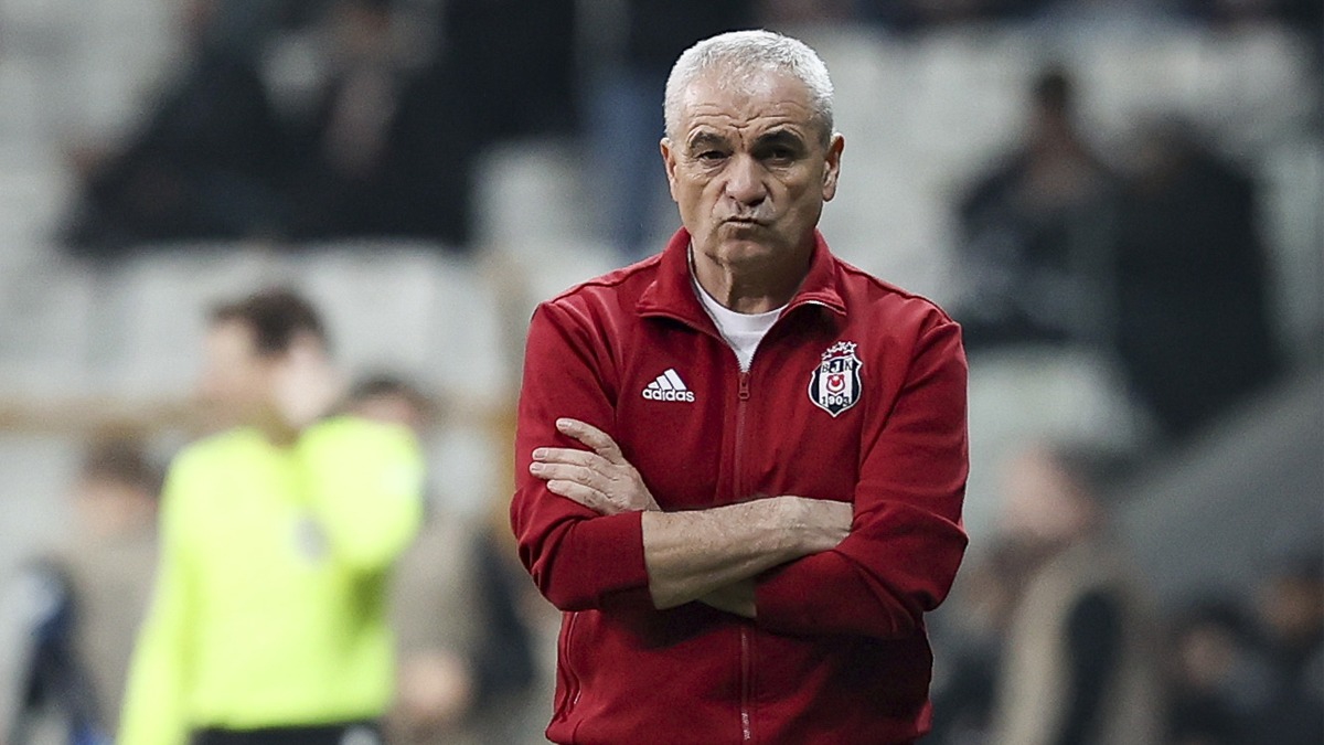 Beşiktaş'taki geleceği netleşecek! Rıza Çalımbay için kritik gün 