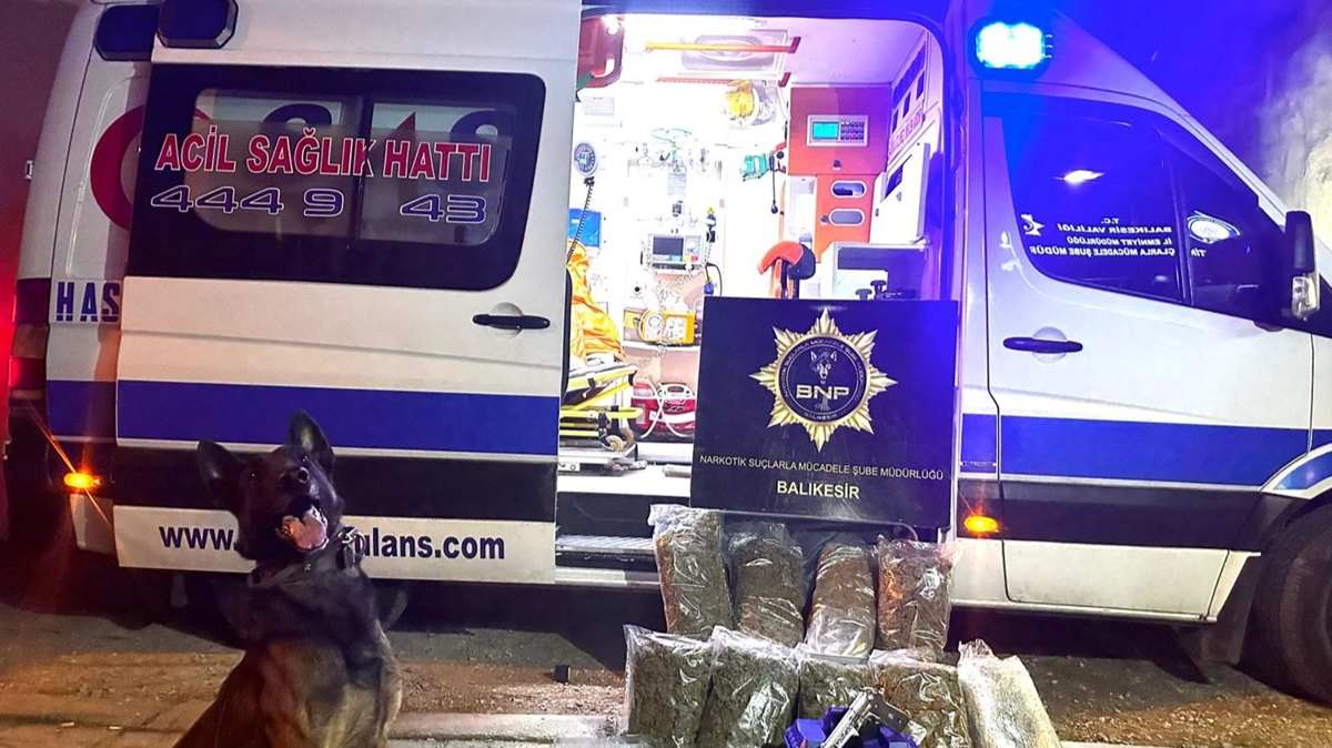 Balkesir'de ambulansta uyuturucu ve silah ele geirildi: 3 pheli gzaltnda