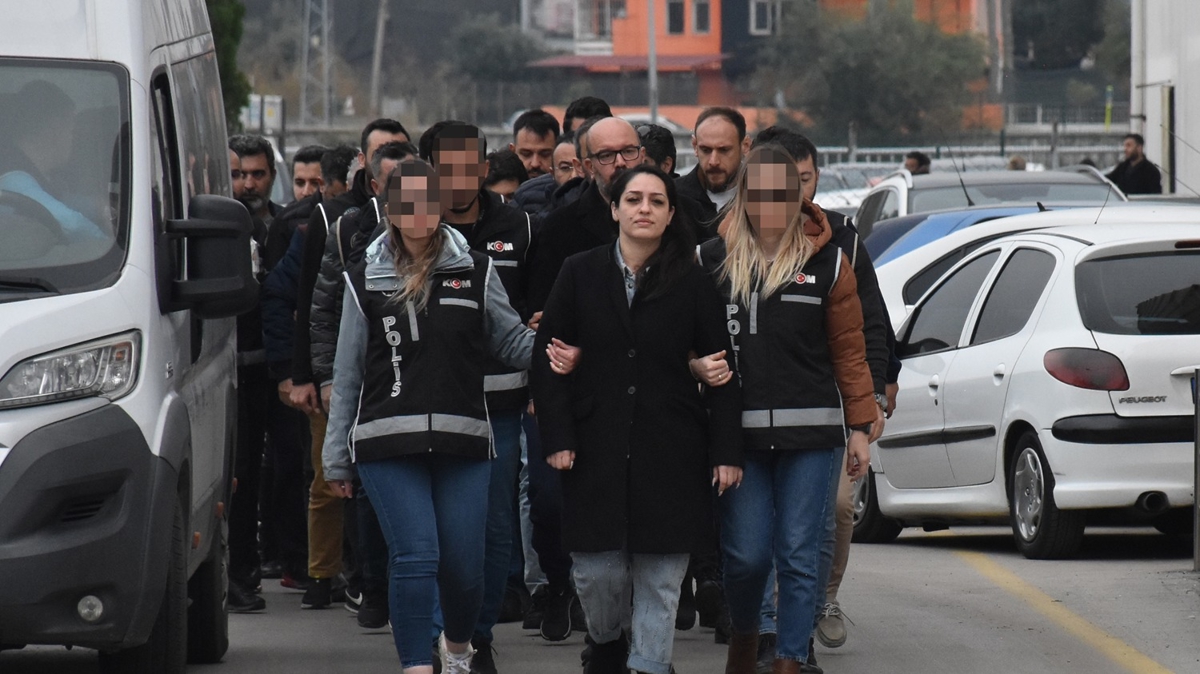Adana Bykehir Belediyesindeki rvet operasyonunda yeni gelime