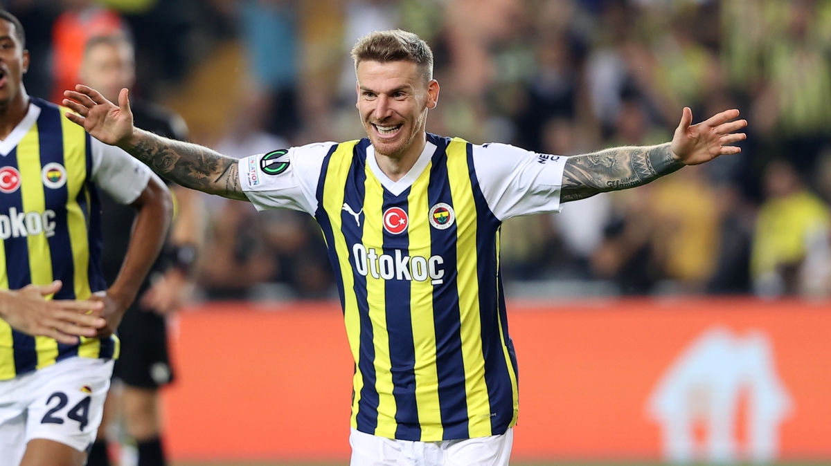 Fenerbahe'de dev derbinin en deneyimlisi Serdar Aziz