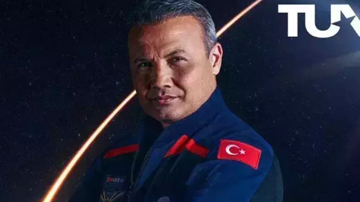 İlk Türk uzay yolcusunun gidiş tarihi ertelendi