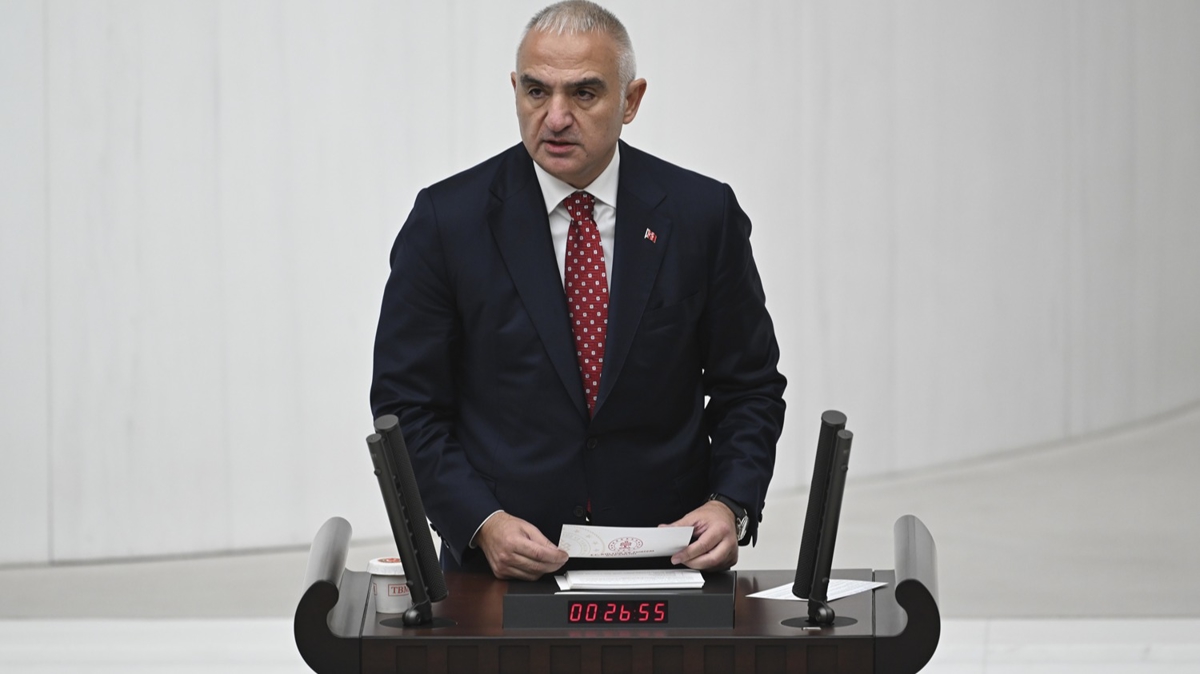 Bakan Ersoy: Her geen yl krlan rekorlarla Trkiye turizm lkeleri arasndaki sralamada konumunu ykseltti