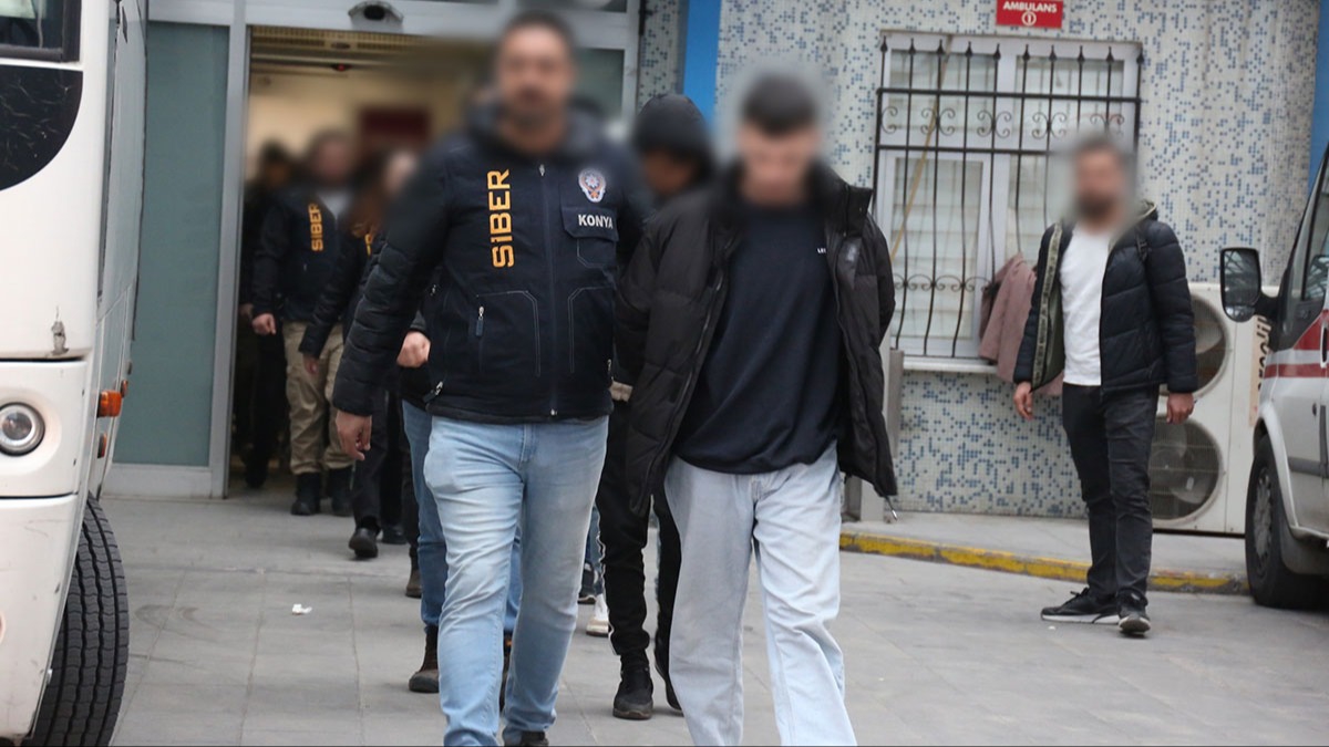 İnternet üzerinden sahte kiralık ilanlarıyla vatandaşları dolandıran çeteye 10 ilde eş zamanlı operasyon: 15 gözaltı