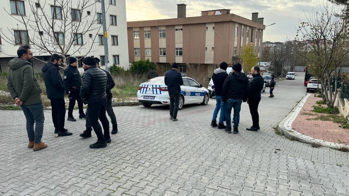 Temizlik iisi fark etti! stanbul'da bomba panii