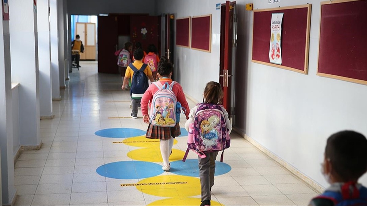 Eitime kar engeli: Baz il ve ilelerde okullar tatil edildi 