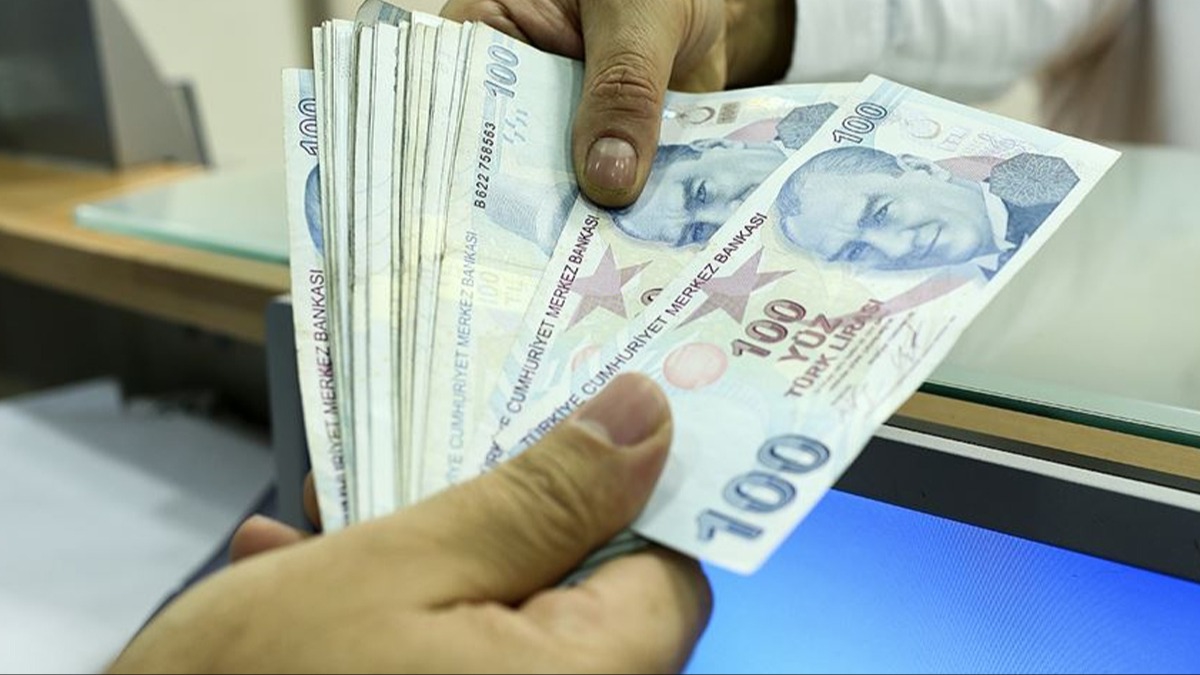 Emekliye 5 bin lira ikramiye iin nefesler tutuldu