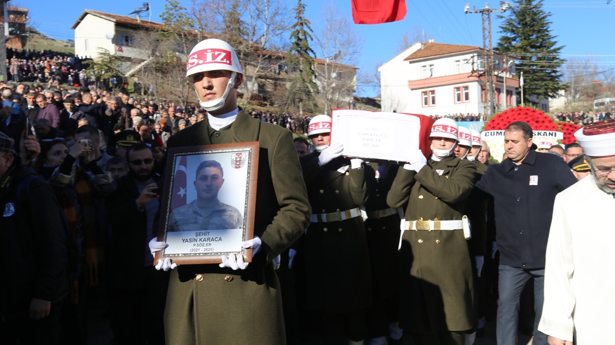 ehit Piyade Szlemeli Er Yasin Karaca'nn cenazesi, Tokat'ta topraa verildi