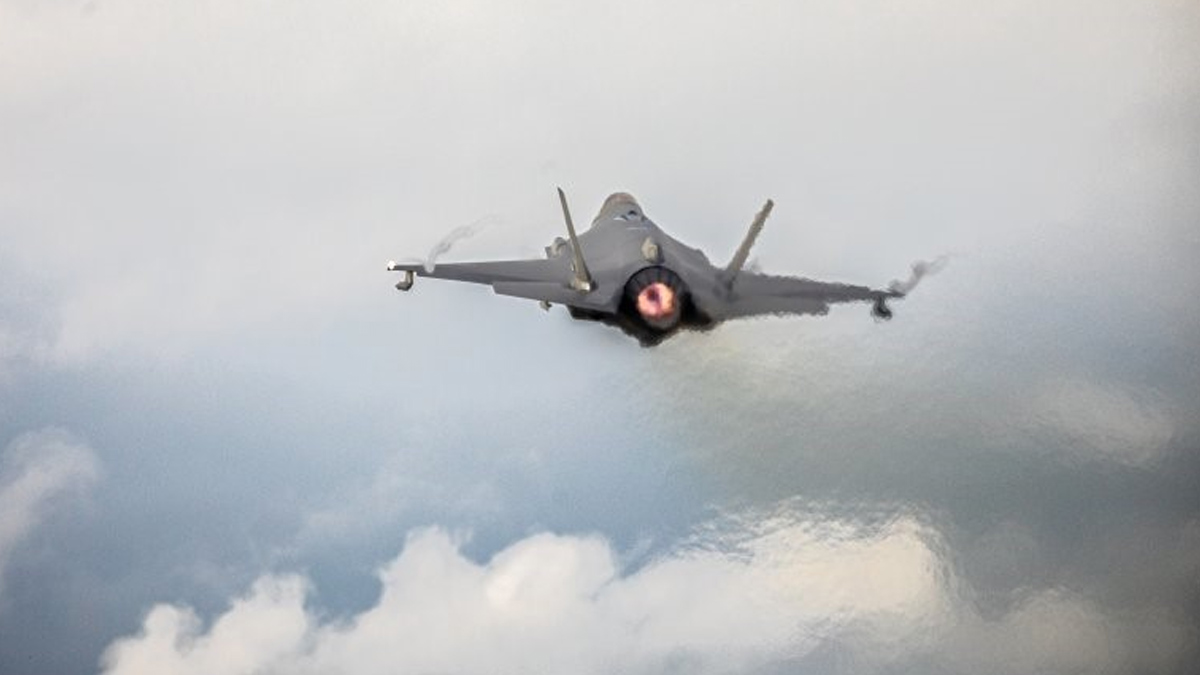 2027'yi i�aret ettiler! 20 adet F-35A i�in imzalar at�ld�
