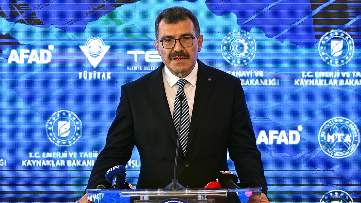 TBTAK Bakan Mandal: Bilim insanlarmza ve genlerimize byk sorumluluk dyor