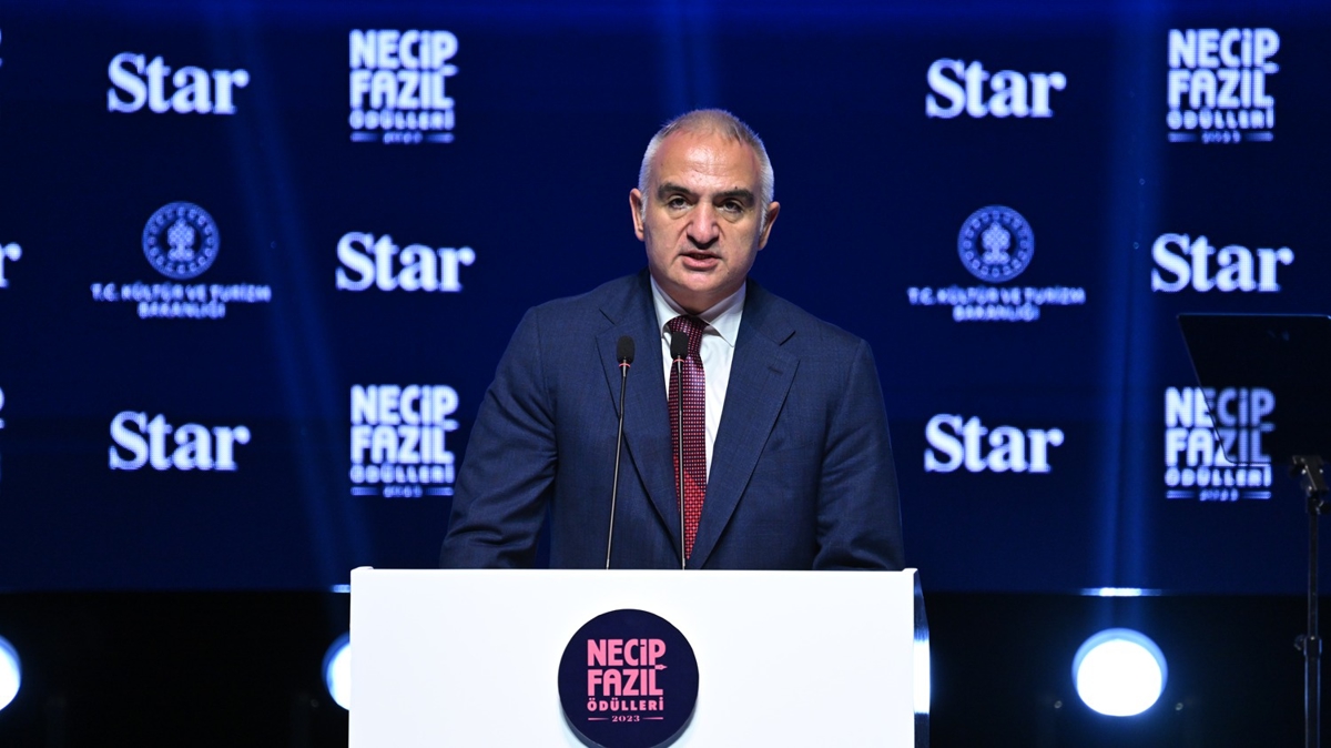 Kltr ve Turizm Bakan Ersoy: Bugn Necip Fazl' anmakla kalmyor mirasn da yaatyoruz