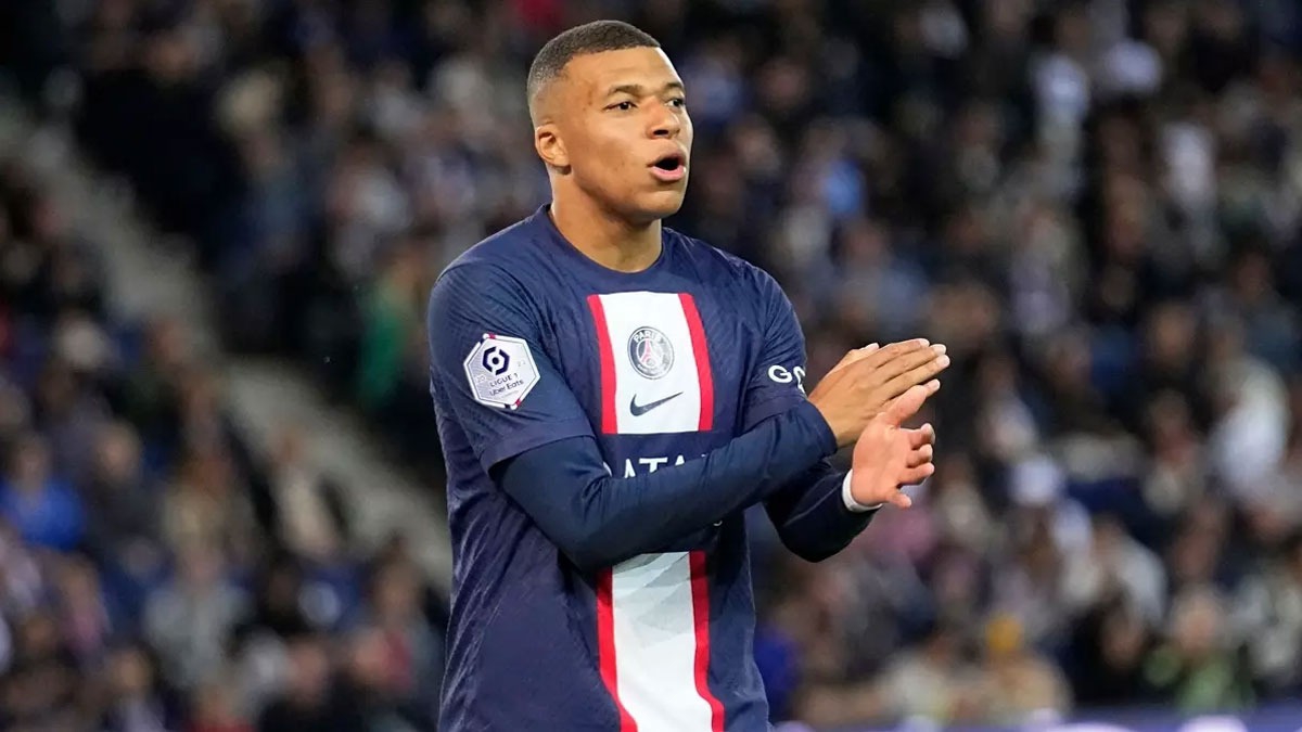 Mbappe transferinde Real'e s�rpriz rakip!