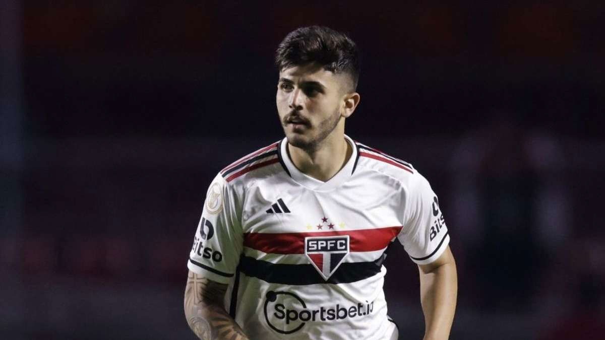 PSG, 20'lik stoperi kadrosuna katt�