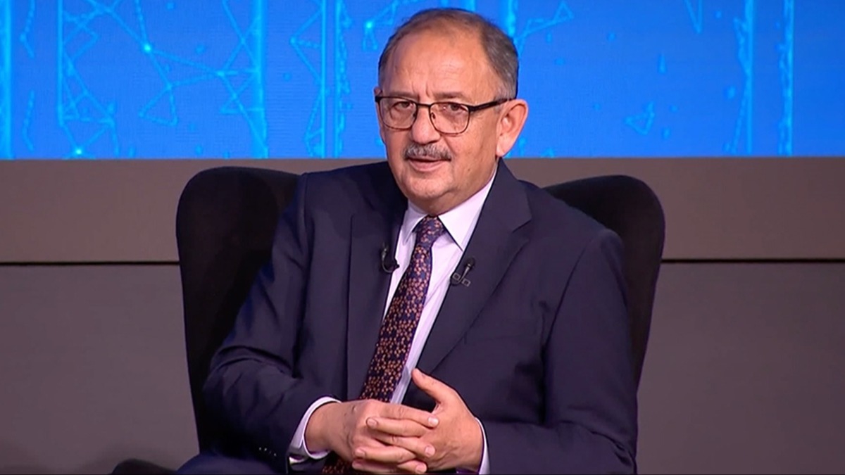 Bakan �zhaseki: Depremlerden etkilenen �ehirleri eskisinden daha g�zel ve g�venli hale getirece�iz